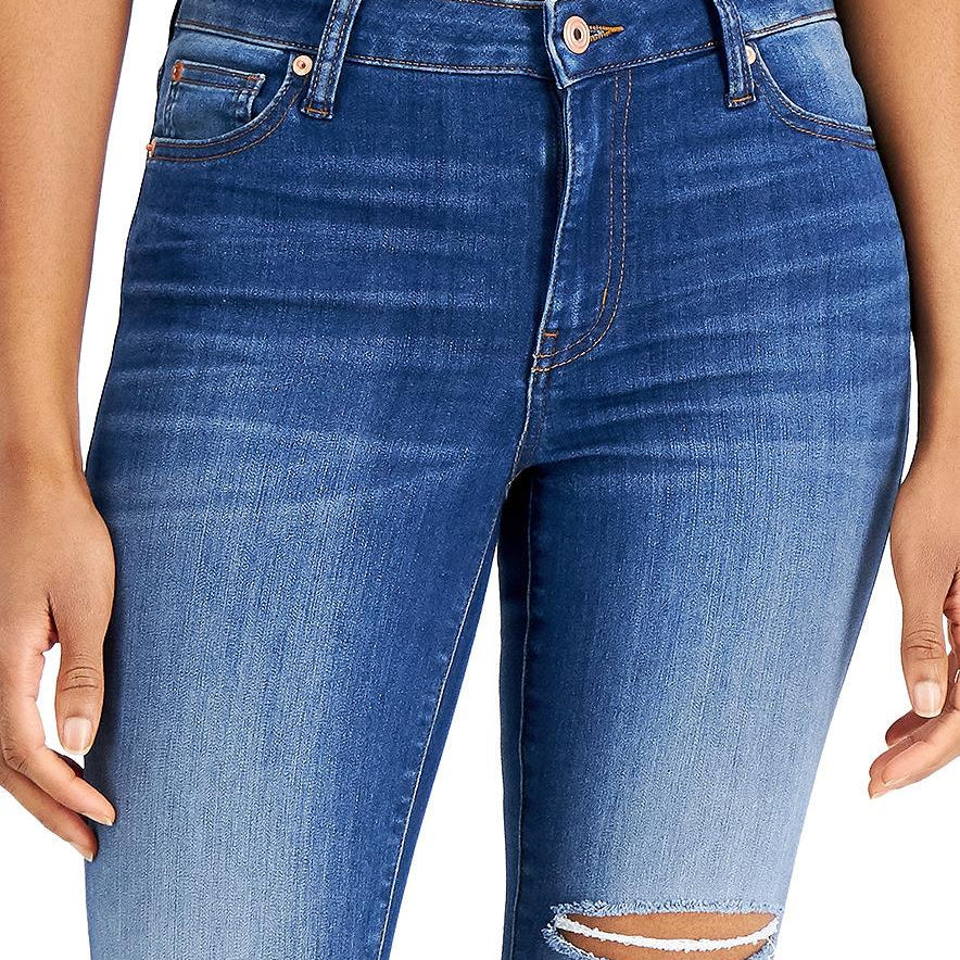 Celebrity Pink Women Curvy Mid Rise Distressed Skinny Jeans