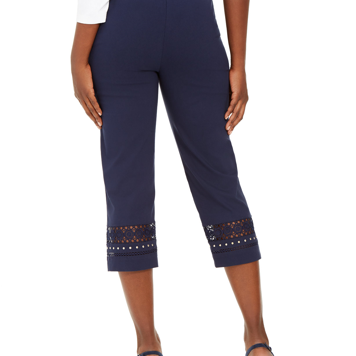 JM Collection Women Crochet Trim Studded Capris