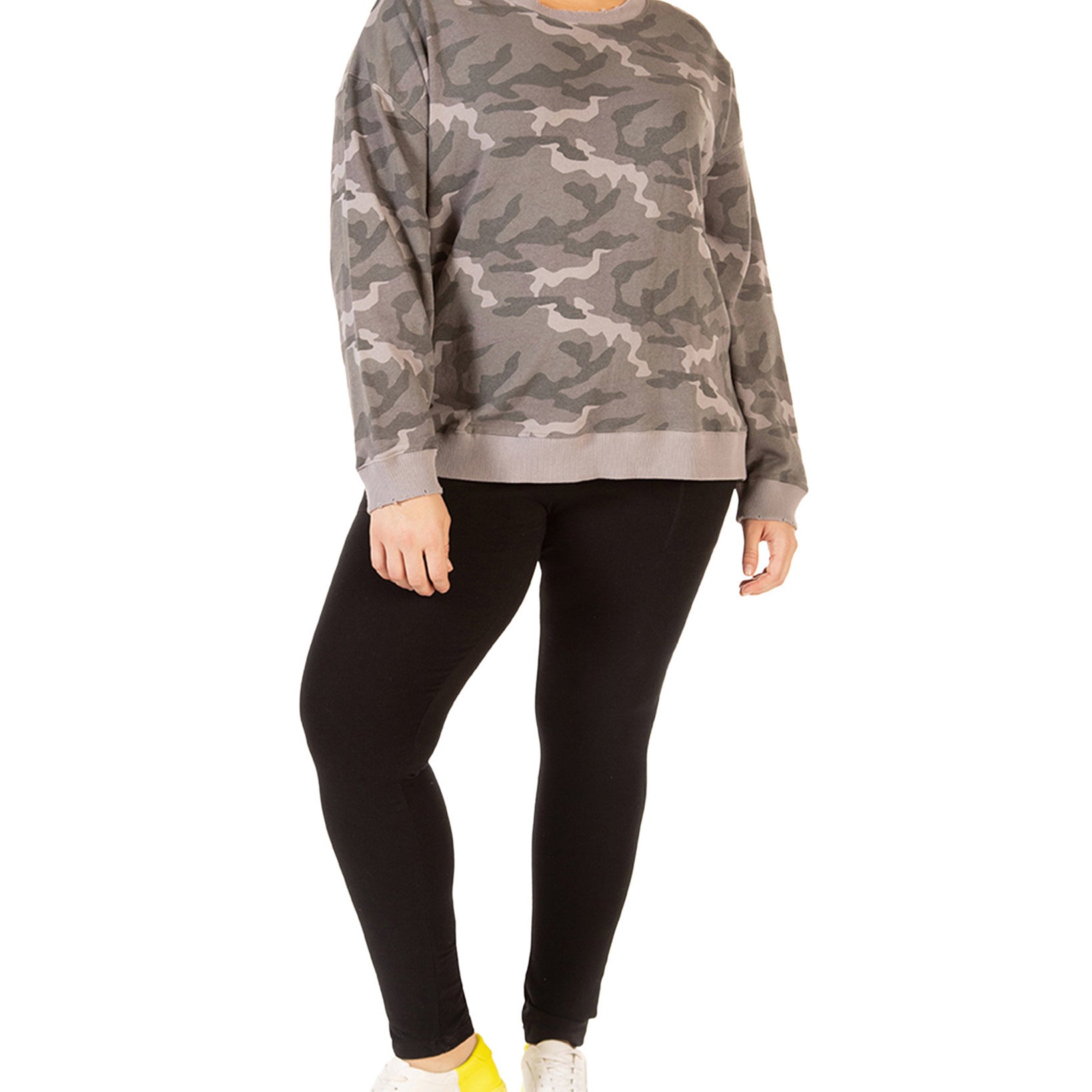 Black Tape Women Plus Black Tape Camo Print Sweatshirt Vintage Camo