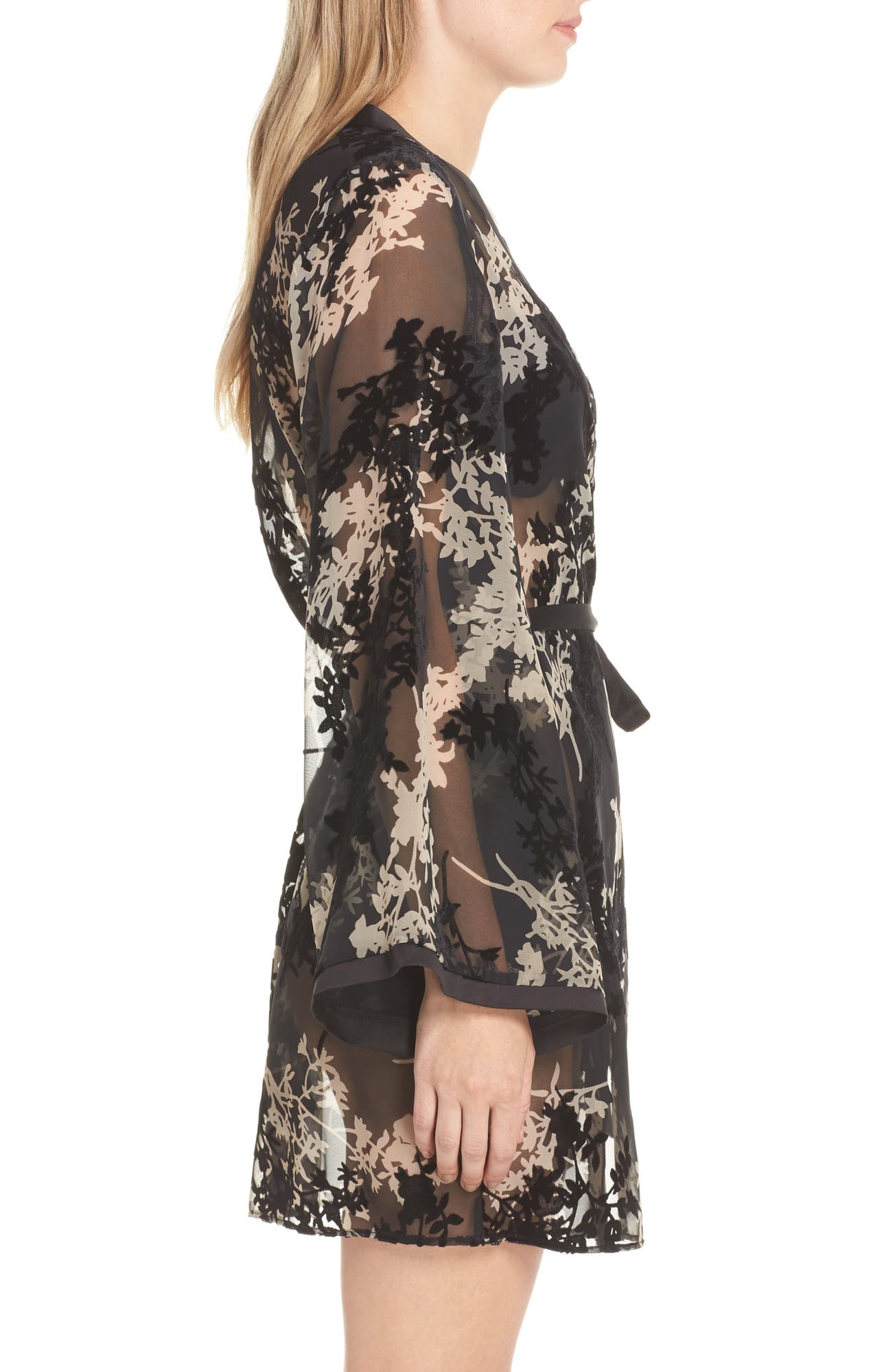 Flora Nikrooz Women Neve Flocked Robe